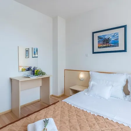 Apartment Nensi Porec Exterior photo