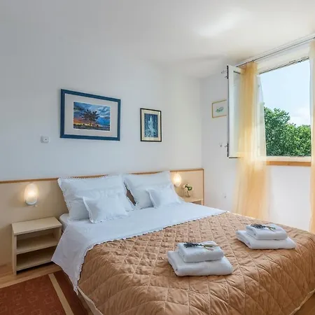 Apartment Nensi Porec Exterior photo