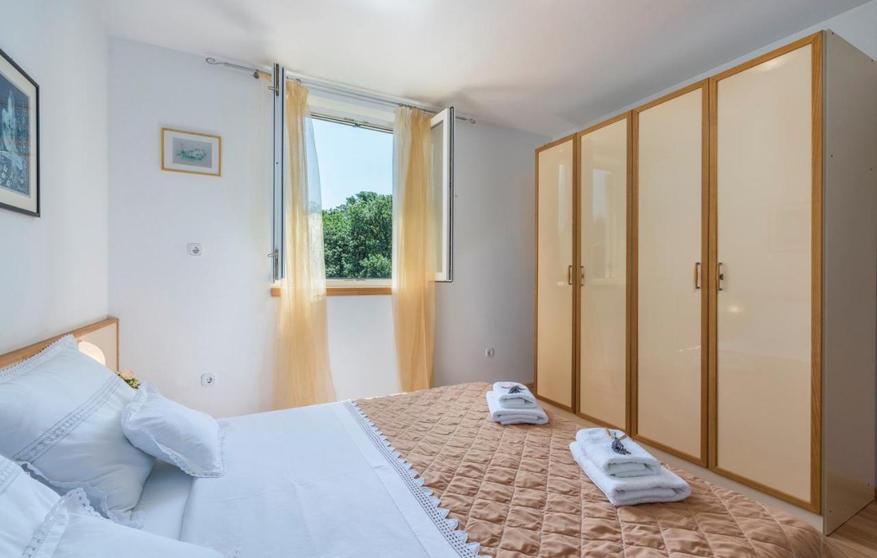 Nensi Apartment Porec